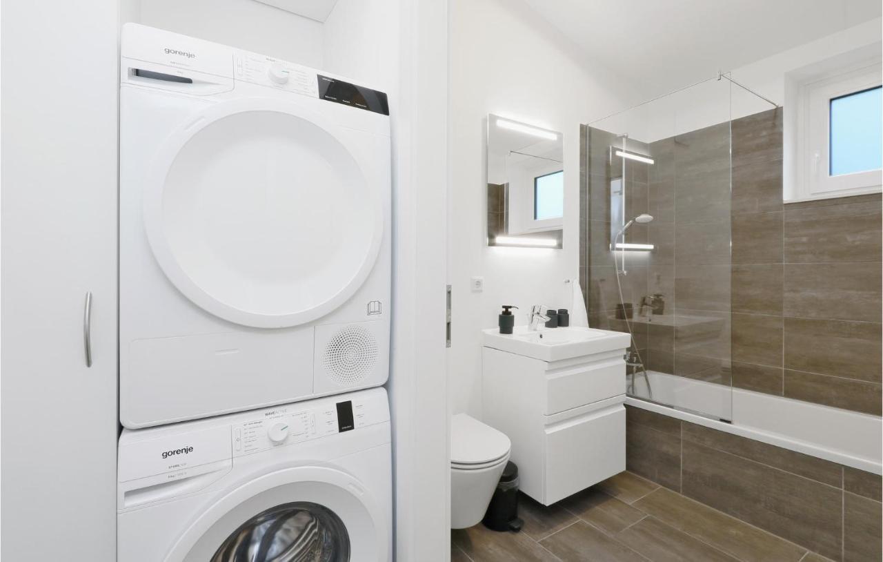 Amazing Home In Lembruch-Duemmer See With Wifi Extérieur photo